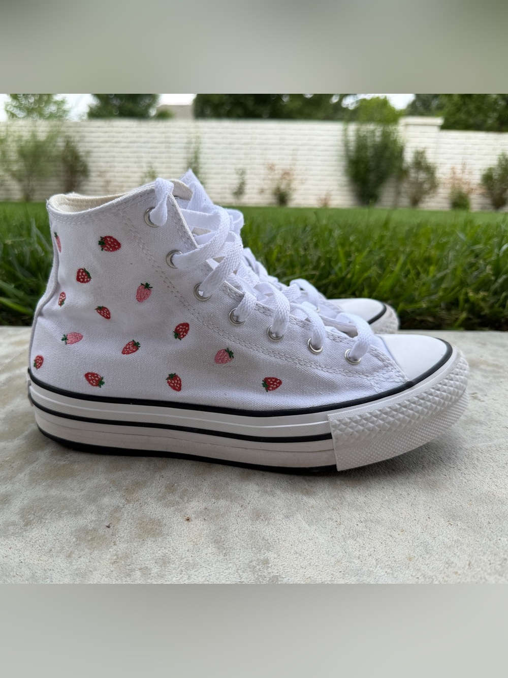 Converse All Stars White High-Top Kids Sneakers with Strawberry Print